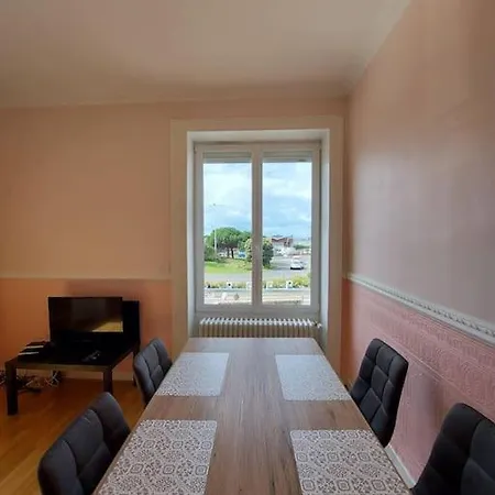 : Appart. Vue Proche Centre Lejlighed *