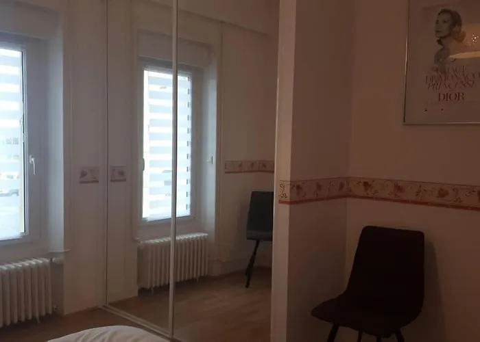 : Appart. Vue Proche Centre Daire Granville