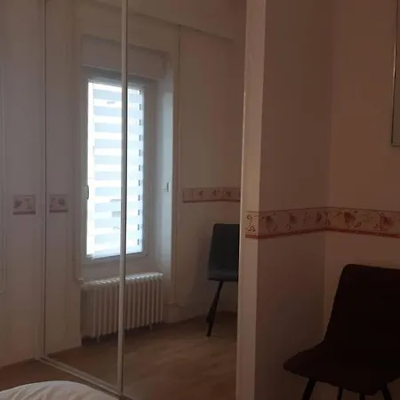 : Appart. Vue Proche Centre Apartment Granville